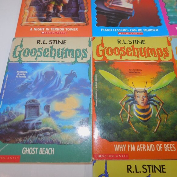 Set / Lot 10 Vintage 90s R.L. Stine Goosebumps Paperback Books - Picture 4 of 6